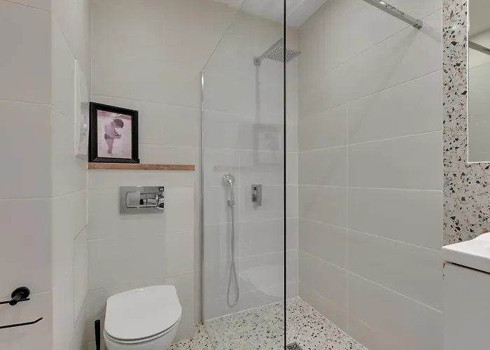 شقة Center 1 By Grand غدينيا